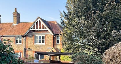 STABLE HOUSE - Near Windsor Castle