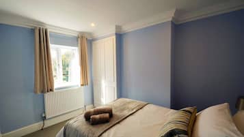 Basic House, 2 Bedrooms, Kitchen, River View | 2 bedrooms, desk, iron/ironing board, free WiFi
