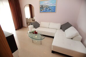 Comfort Apartment, 2 Bedrooms, Terrace, Poolside | Living room | 85-inch LCD TV with satellite channels, TV - Villa Sun (Seget)