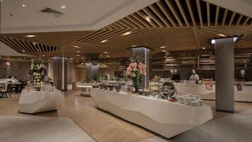 Daily buffet breakfast (THB 350 per person)