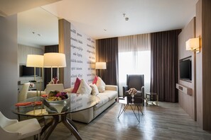 Televisión LCD 32 pulgadas con canales de televisión por cable