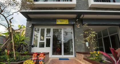Bees Smile Hotel