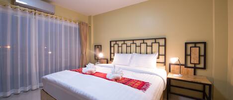 Minibar, desk, blackout curtains, rollaway beds