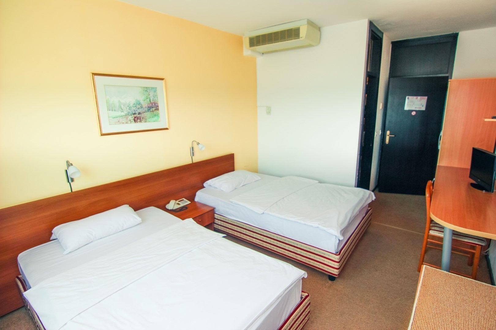 2 Schlafzimmer, Schreibtisch, kostenloses WLAN, Bettwäsche