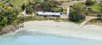 Beachfront Life - Experience living on the beach - The only house on the beach