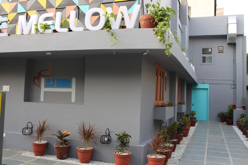 HOSTEL, HOME, CAFE, HANGOUT: - Check-in 24-Stunden-Basis.