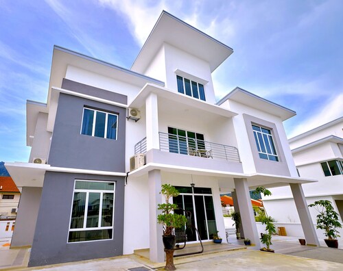 Villa spacieuse ❃ 3 étages / 6br / 6. 5ba