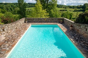 Piscina externa, piscina aquecida