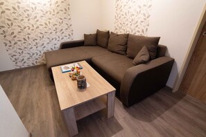 TV - Ferienwohnung Wiesenblick, 65322 - Holiday apartment in East Frisia 45sqm, max. 2 persons (Moormerland)