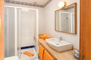 Badekar og håndklær