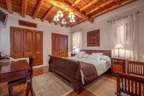 6 habitaciones, tabla de planchar con plancha y wifi gratis 