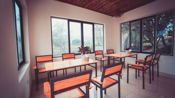 Breakfast, lunch, dinner served; local cuisine