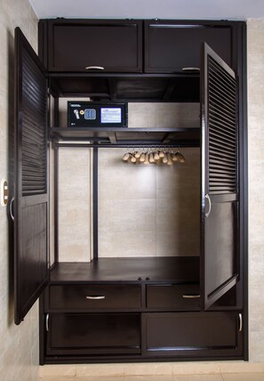 Suite clásica | Amenidades de baño | Regadera, jabón, shampoo, papel de baño