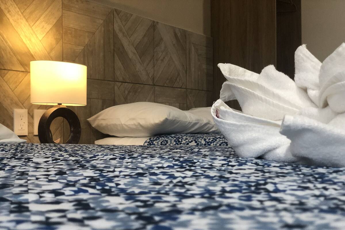 Deluxe Double Room, Multiple Beds, Non Smoking