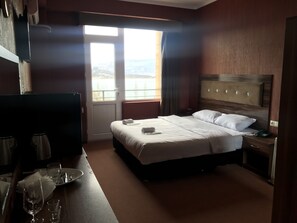 Cots/infant beds, rollaway beds, free WiFi - Royal Sky Hotel (Tbilisi)