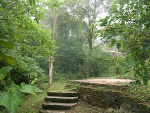 Khuôn viên nơi lưu trú