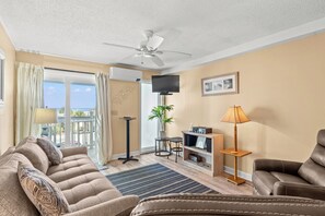 TV - Family-Oriented Beach Condo Near Local Entertainment and Dining Options! (Myrtle Beach)