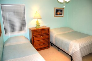 2 makuuhuonetta, silitysrauta/-lauta, ilmainen Wi-Fi, vuodevaatteet