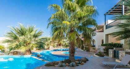 Vue sur la piscine de l'Appartamento Laura