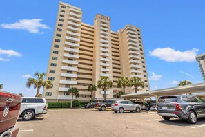 Exterior - Experience Pure Oceanfront Luxury in the Prestigious Arcadian Shores Section (Myrtle Beach)