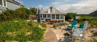 Diana Beach Retreat | Private Beach Near Vineyards