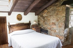 1 soverom, strykejern/-brett, reiseseng for barn og wi-fi (inkludert)