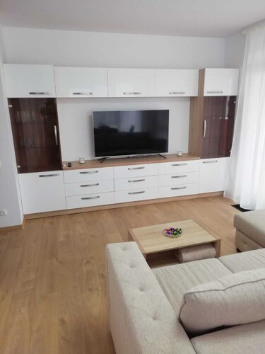 Modern 2 bedroom apartment by Kaufland & Lotus 2 shopping area in Oradea