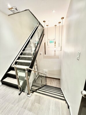 Individually furnished, iron/ironing board, free WiFi, bed sheets