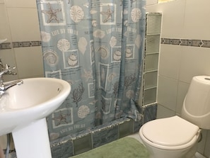 Bathroom - Hostal Paradise (Havana)