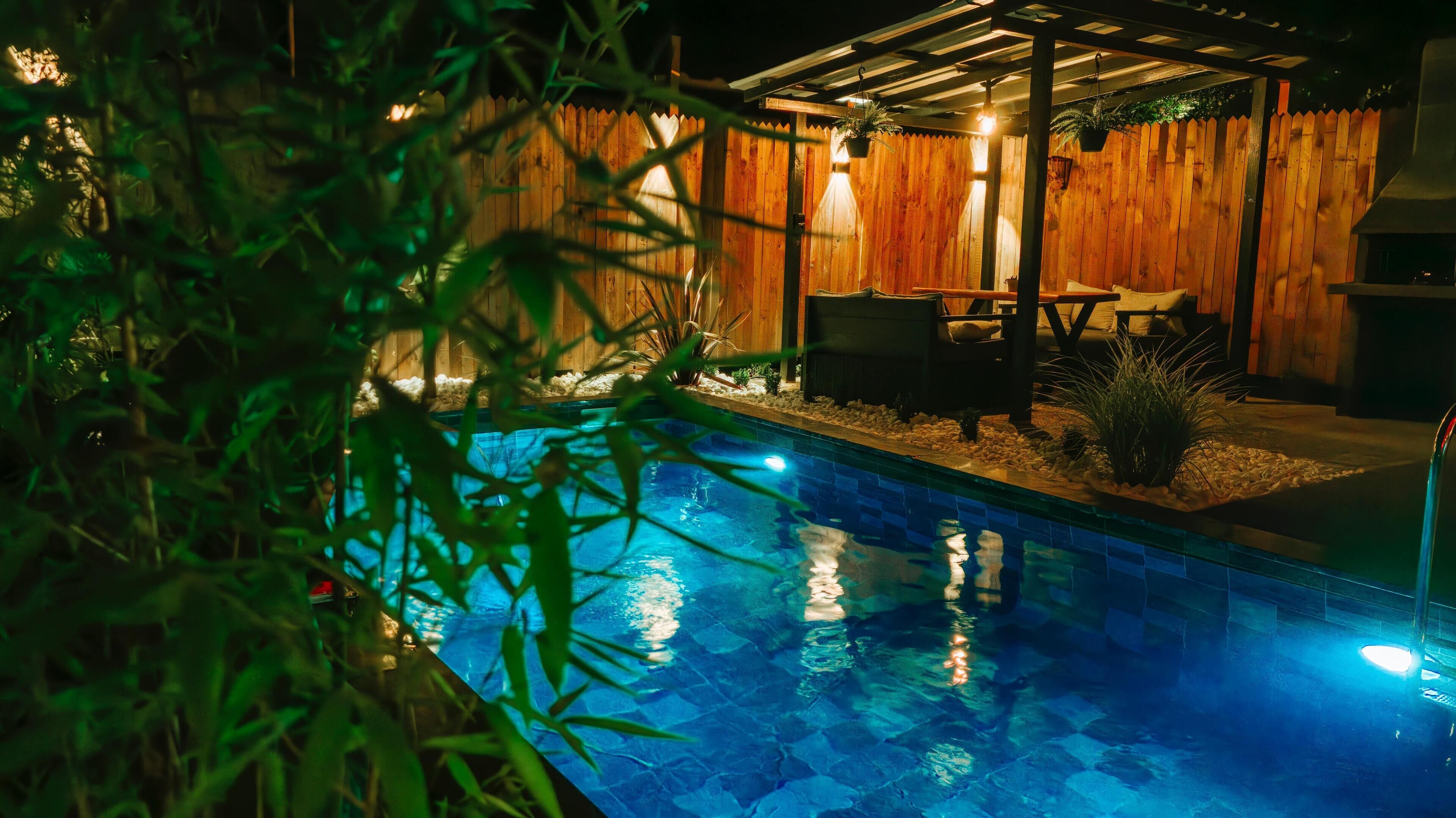 luxury bungalow, 2 bedrooms | 2 bedrooms, minibar, free wifi