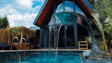 Luxury Bungalow, 2 Bedrooms