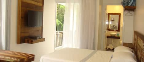 Suite Retiro dos Padres | Premium bedding, pillowtop beds, minibar, individually decorated