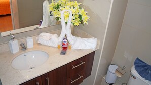 Bathroom - Departamentos Turpial (Santiago)