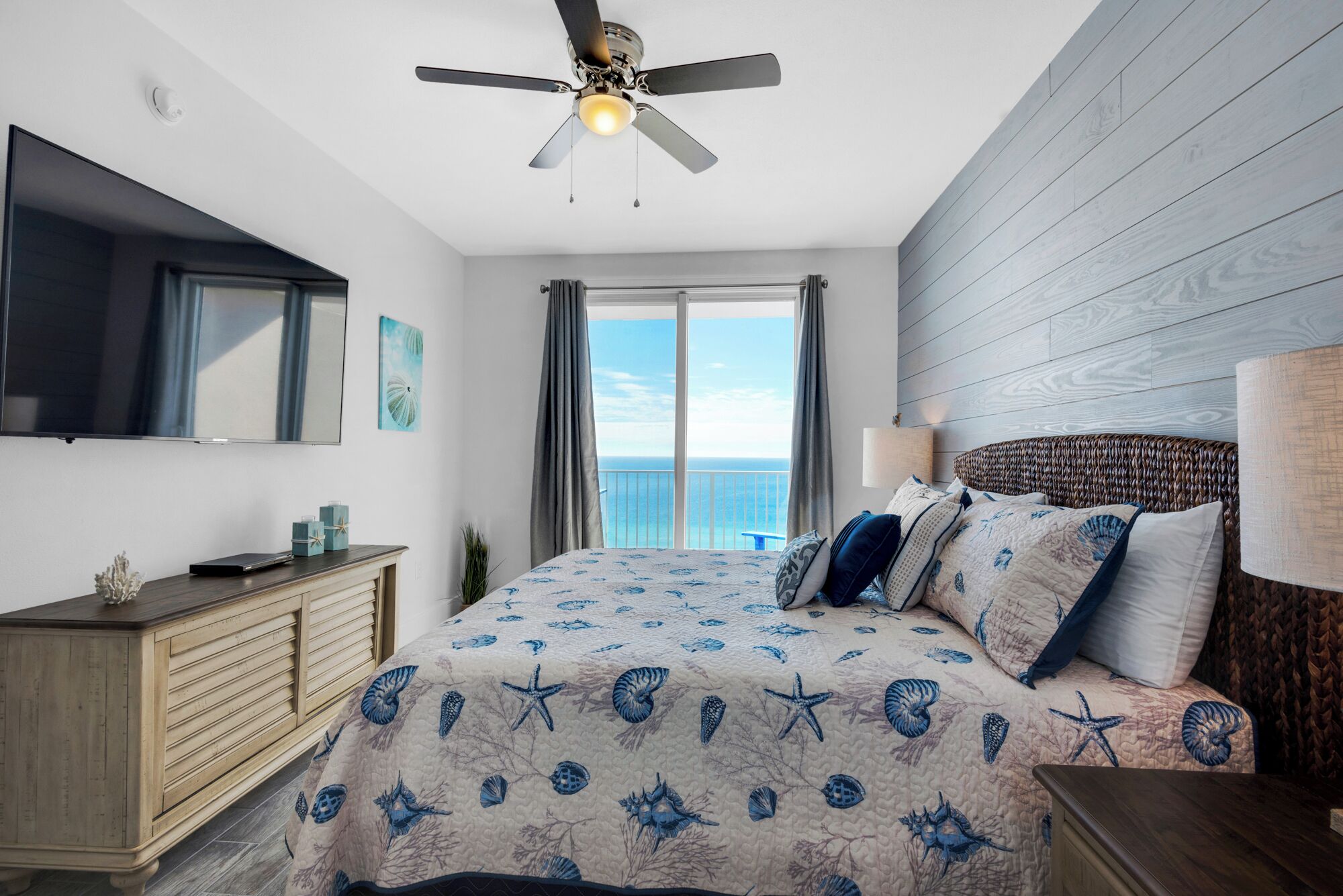 3 chambres, fer et planche à repasser, Wi-Fi gratuit, draps fournis