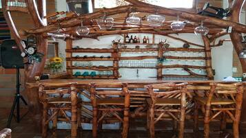 بار (في المنشاة)