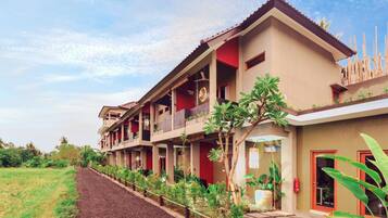 Front of property – evening/night