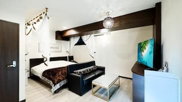 Soundproofing, WiFi (free), bed sheets