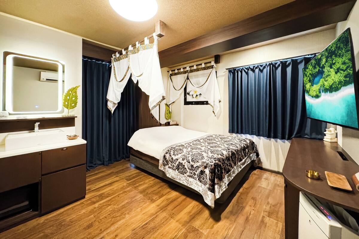 Chambre supérieure double, fumeur | Accès au Wi-Fi (inclus), literie fournie