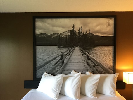 Desk, blackout drapes, iron/ironing board, free WiFi