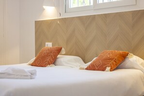 1 slaapkamer, een kluis op de kamer, een strijkplank/strijkijzer