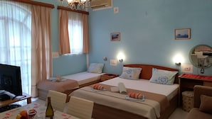 Studio, Terrace | Iron/ironing board, WiFi (free), bed sheets - Apartments Jovanovic (Petrovac)