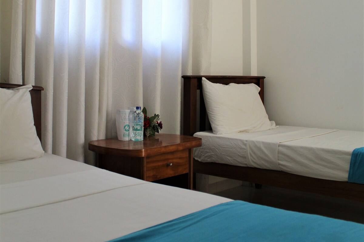 Quarto casal econômico, várias camas, acessível, para fumantes | Roupas de cama premium, individualmente decorados