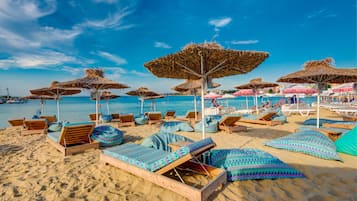 Beach nearby, beach massages, beach bar