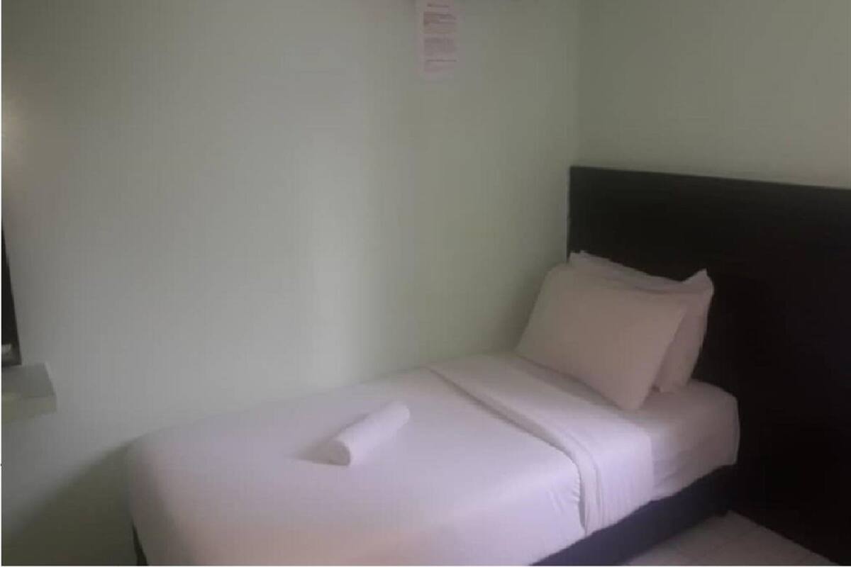 Habitación individual estándar | Wifi gratis y ropa de cama