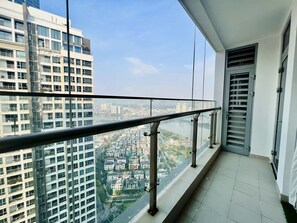Exterior - Homes by Christine Vinhomes Central Park (Ho Chi Minh City)