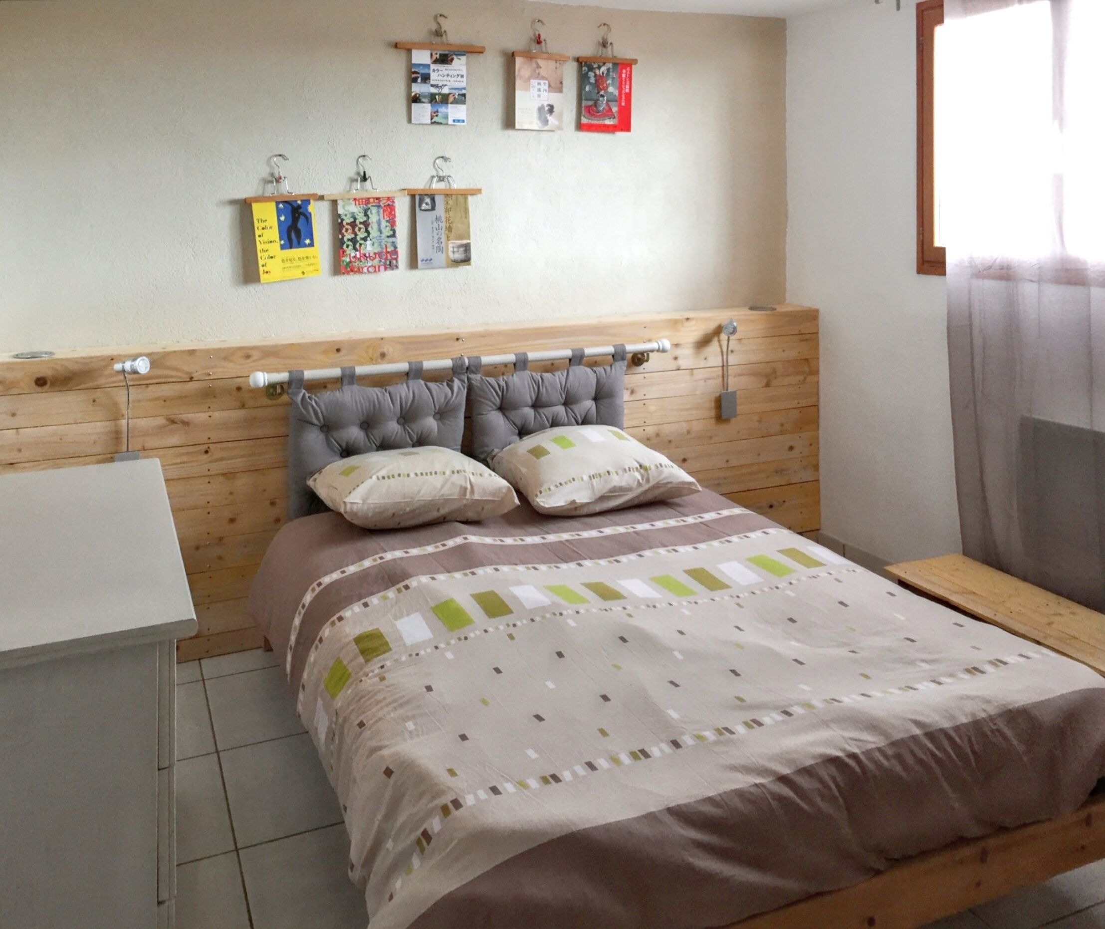 4 chambres, bureau, fer et planche à repasser, accès Internet