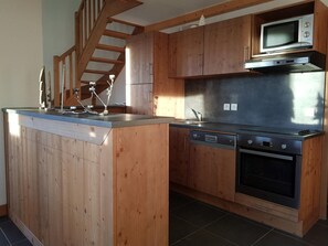 Frigorifero, microonde, forno, lavastoviglie