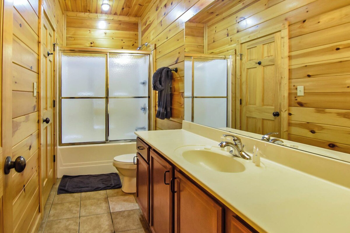 Photo 75 of Spectacular Mountain View, Hot Tub, Game Room, Close to Downtown Gatlinburg