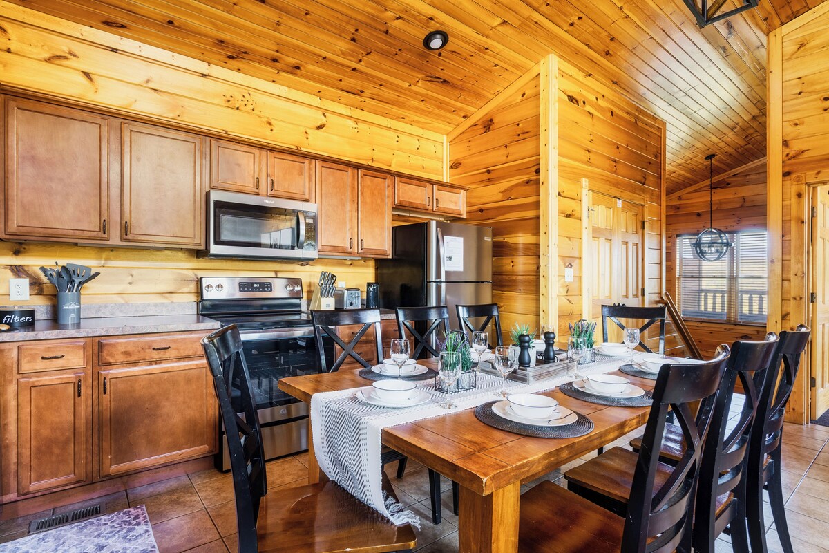 Photo 66 of Spectacular Mountain View, Hot Tub, Game Room, Close to Downtown Gatlinburg