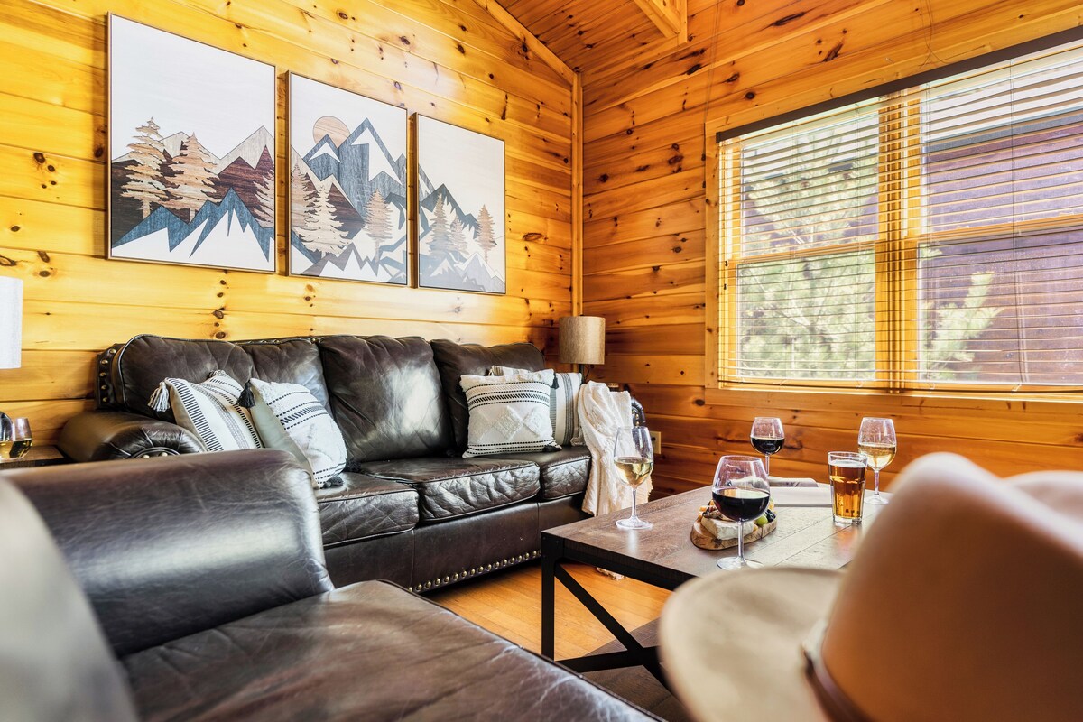 Photo 58 of Spectacular Mountain View, Hot Tub, Game Room, Close to Downtown Gatlinburg